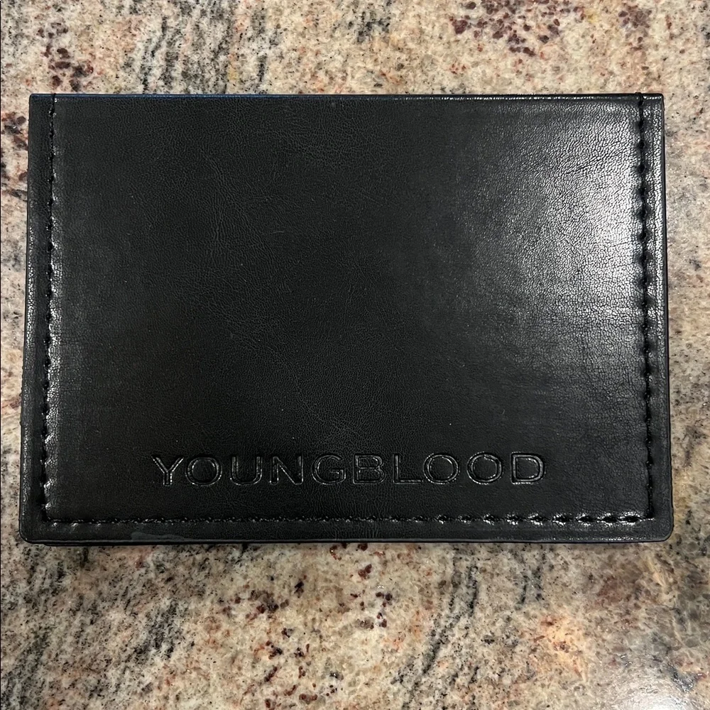 YoungBlood Illuminate Palette New